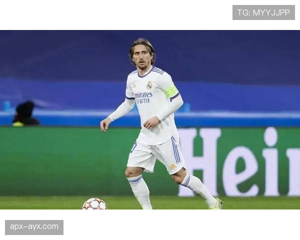 莫德里奇献绝妙助攻助克罗地亚晋级，状态回暖成关键先生